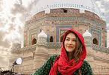 کینیڈا کی ”موٹر سائیکل گرل“ گیبریئل سیر کیلئے پاکستان پہنچ گئی