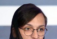 انتظار کررہی ہوں ، طالبان آئیں اور مجھے قتل کردیں :کم عمر افغان خاتون میئر