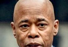 میئر نیویارک ایرک ایڈمزکرونا پابندیوں پر مکمل عمل کرانے میں ناکام