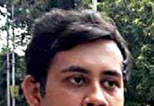 القاعدہ نے بنگلہ دیشی بلاگر نیلوئے نیل کو قتل کرنے کی ذمہ داری قبول کرلی