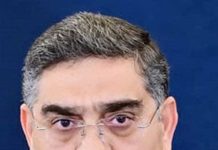 مجھ پر تنقید کرنیوالے پہلے اپنے گریبان میں جھانکیں، انوارالحق