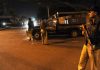 کراچی میں پولیس موبائل پر حملہ، جوابی کارروائی میں ایک دہشتگرد ہلاک