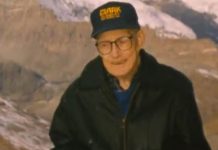 ڈیل شروئڈر نامی شخص نے زندگی بھر کی کمائی سے 33 طالبعلموں کی فیس ادا کردی