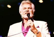 معروف امریکی گلوکار کینی راجر 81برس کی عمر میں چل بسے