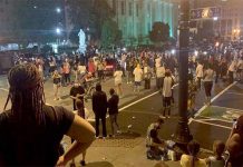 لوئس ویل میں مظاہرے کے دوران فائرنگ، 2 پولیس اہلکار زخمی