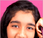 شرپسندوں کا پاکستانی نژاد مصنفہ ہد یٰ ایاز کا گھیرائو، دھمکیاں،پاکستان نیوز کی مذمت