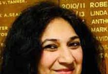 پاکستانی نژاد شہری نازش عدیل نے پہلی مسلم میئر منتخب ہونے کا اعزاز حاصل کر لیا