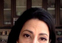 ہیلری کی چیف سٹاف ہما عابدین کو بحیثیت مسلم تشدد کا نشانہ بنایا گیا