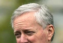 مارک میڈوز، روڈی جولیانی نے ٹرمپ سے کیپیٹل حملے پر معافی مانگی