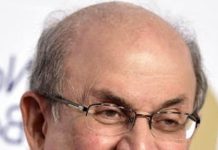 آنکھ پر حملے کے بعد لکھنے سے قاصر ہو گیا ہوں ، ملعون سلمان رشدی