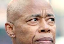 کینیڈا کانیویارک میئر کو کینیڈا تارکین بھیجنے سے باز رہنے کی ہدایت