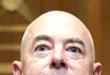 ری پبلکنز ہوم لینڈ سیکورٹی کے رو میئر کاس کا مواخذہ کرنے میں ناکام