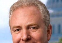 امریکہ کو اسرائیل کی پشت پناہی ختم کرنا ہوگی، سینیٹر کرس وان