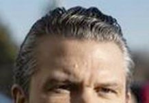 وزیر دفاع کا آرمڈ فورسز میں ٹرانس جینڈرز پر پابندی عائد کرنیکا اعلان