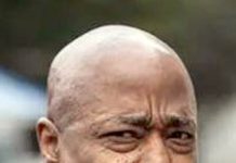 میئر ایرک ایڈمز کیخلاف کرپشن کے مقدمات ختم کرنے کا حکم