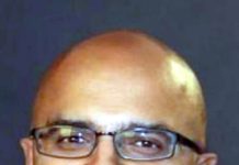 انڈین امریکنز اُوشا وینس ، کیش پٹیل،رامسوامی ”ماگا” کے نشانے پر