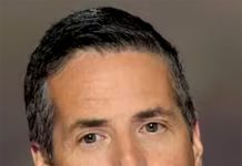 امریکہ میں دوہری شہریت ختم کرنا ہوگی :سینیٹر برنی مورینو کا بل پیش