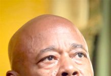 سابق میئر ایرک ایڈمز کیخلاف بٹ کوائن سکینڈل مزید پیچیدہ ہو گیا